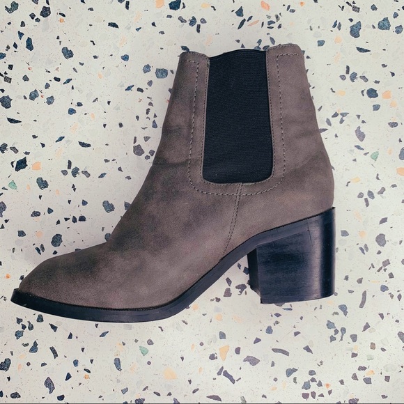 FP+ Faryl Robin vegan Pacific gray Chelsea boot - Picture 2 of 8